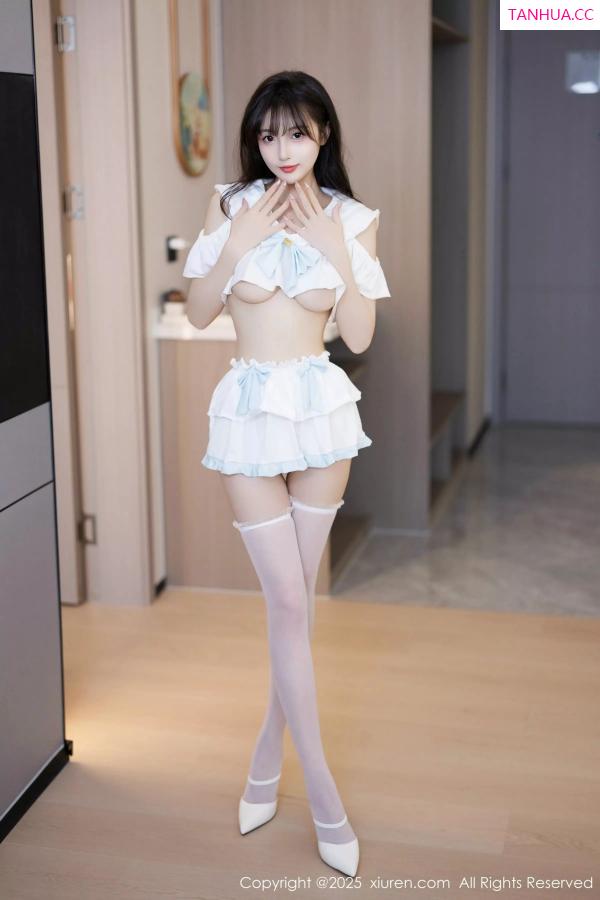   [XiuRen]高清写真图 2025.03.25 No.10067 樱桃小阑子 西安旅拍第34张图片